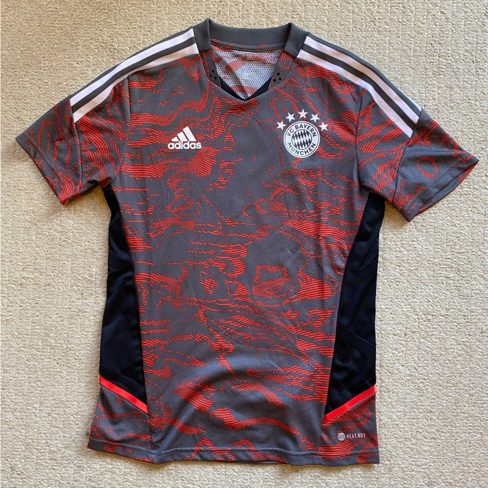 Adidas Adizero FC Men’s Bayern Munich Jersey in size small
